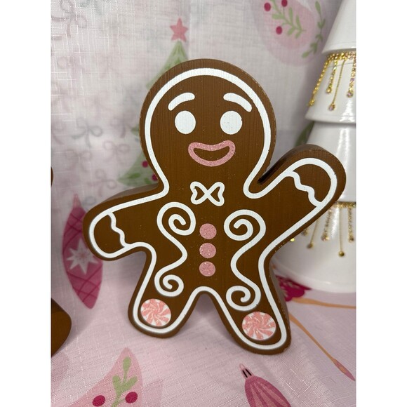 Pink Bow Gingerbread Set - Picture 2 of 3